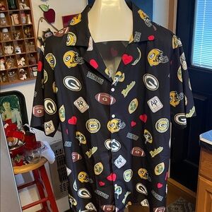 Men's Packers Themed Black Casual Button Down Shirt Size Large